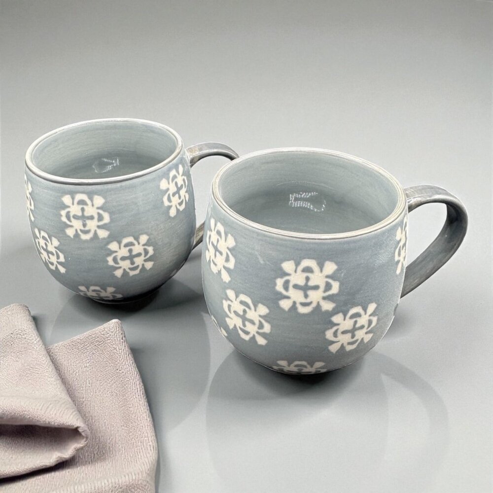 Set Of 2 Oversized 20oz Baum Brothers Phara Gray Stoneware Boho Pot Belly Mugs